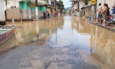 Rua alagada em Bom Jesus do Norte. Foto: Reprodução/Instagram