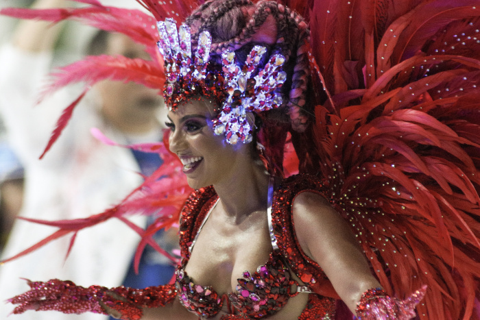 Escola Pega no Samba no desfile de Vitória. Foto: Divulgação/PMV