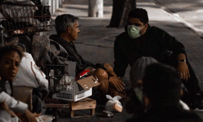 VIX Invisível em ação com moradores em situação de rua. Foto: Divulgação/Vix Invisível