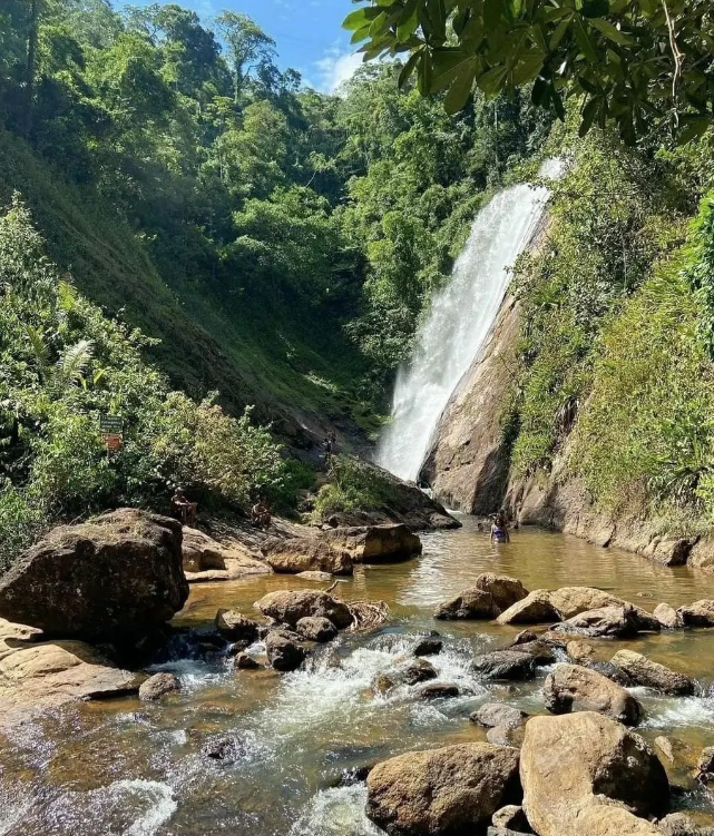 Cachoeira Véu de Noiva. Foto: Reprodução/Instagram/@@oquefazeremsantateresa