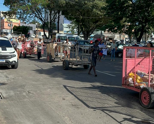 Protesto de catadores de materiais recicláveis em Vila Velha. Foto: Reprodução
