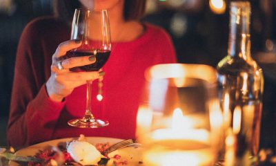 Confira uma seleção de 'vinhos de supermercado' para o Dia das Mães. Foto: Elina Sazonova/Pexels