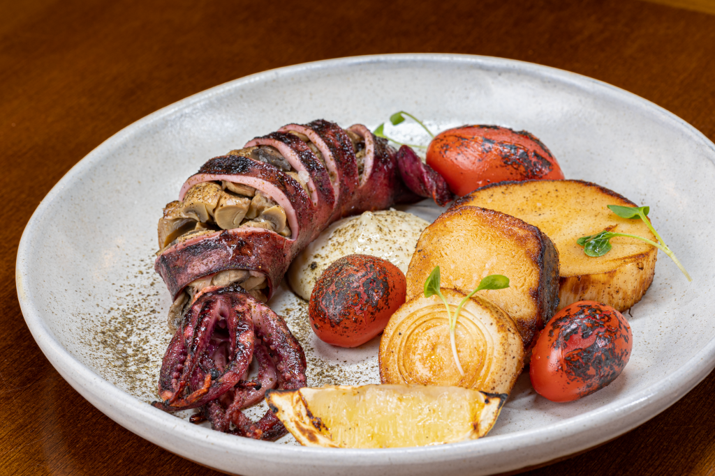 Prato de Lula recheada do D.O.C. Gastronomia