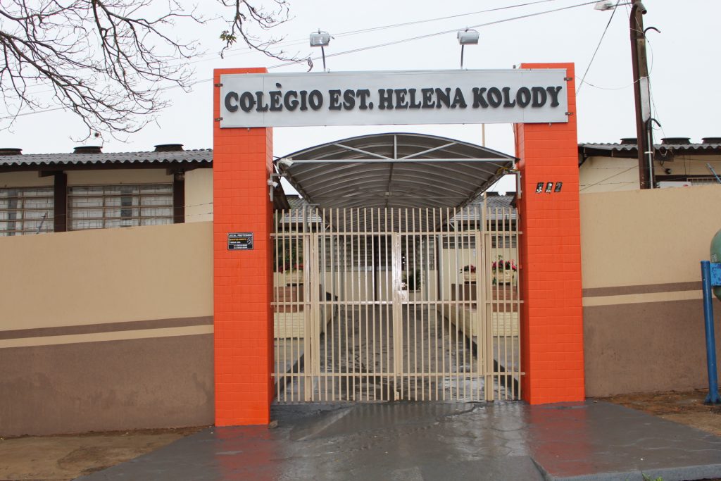 Colégio Estadual Helena Kolody