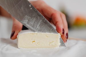 Queijo brie. Foto: Pexels/Karolina Grabowska