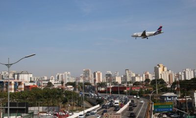 avião
