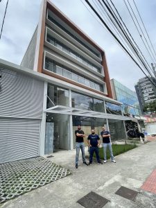 Diretores na nova sede do Madan. Foto: Divulgação