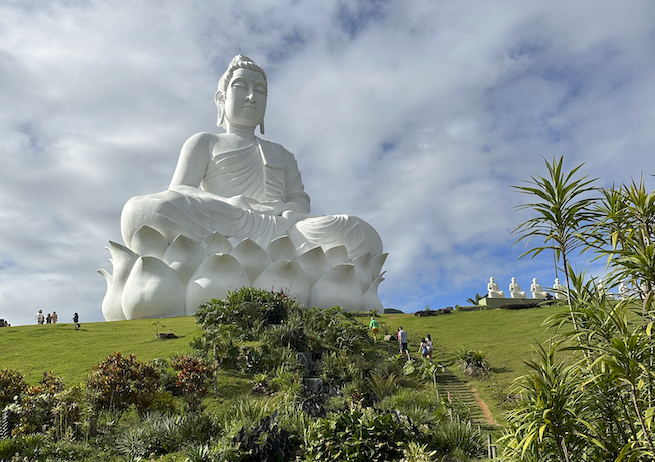 Mosteiro Zen Morro da Vargem e o Grande Buda, em Ibiraçu. Foto: Danielli Saquetto