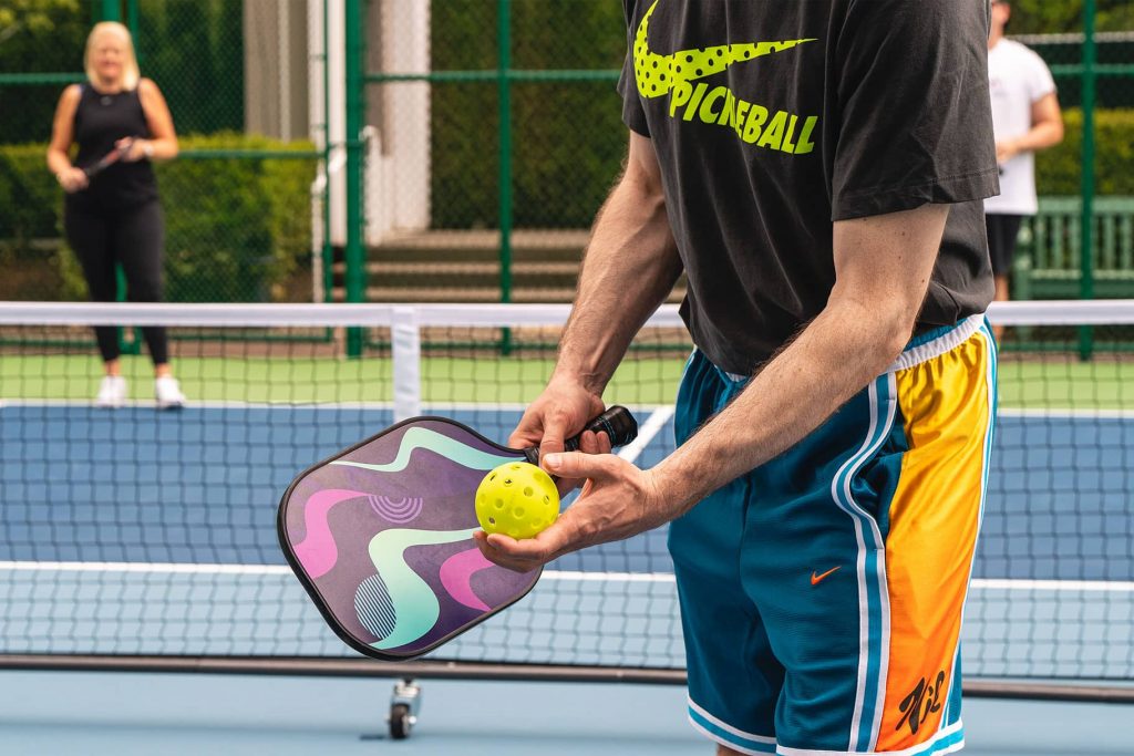 Pickleball é o novo beach tennis? Conheça o esporte com raquete