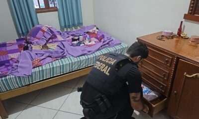 Policial Feral cumprindo mandado de busca e apreensão