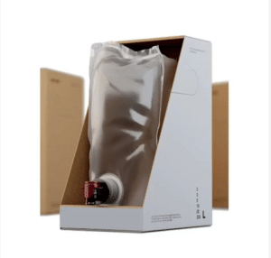 A embalagem para o vinho em caixa ou bag-in-box. 