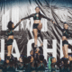 Jovens fazendo acrobacias em evento de Cheerleader