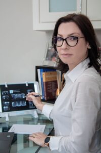 DEntista Beatriz Coutens