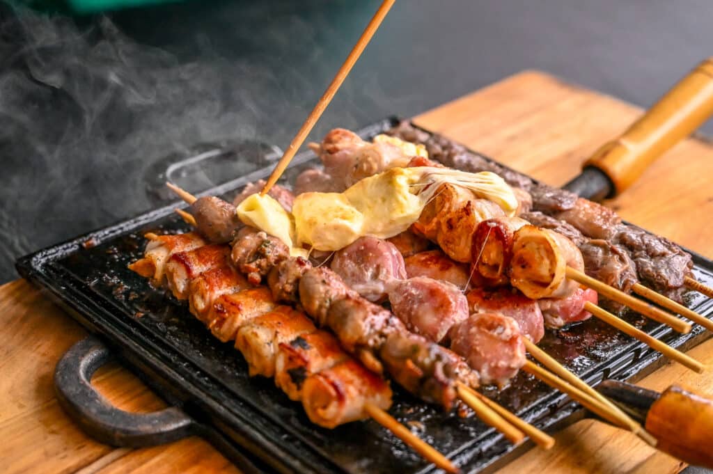 Churrasquinho com queijo que serão servidos no Festival Sabores de Aracruz