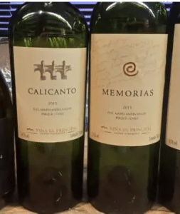 Foto mostra garrafas de vinhos Calicanto e Memórias, alvo de fraude por parte de golpistas. 