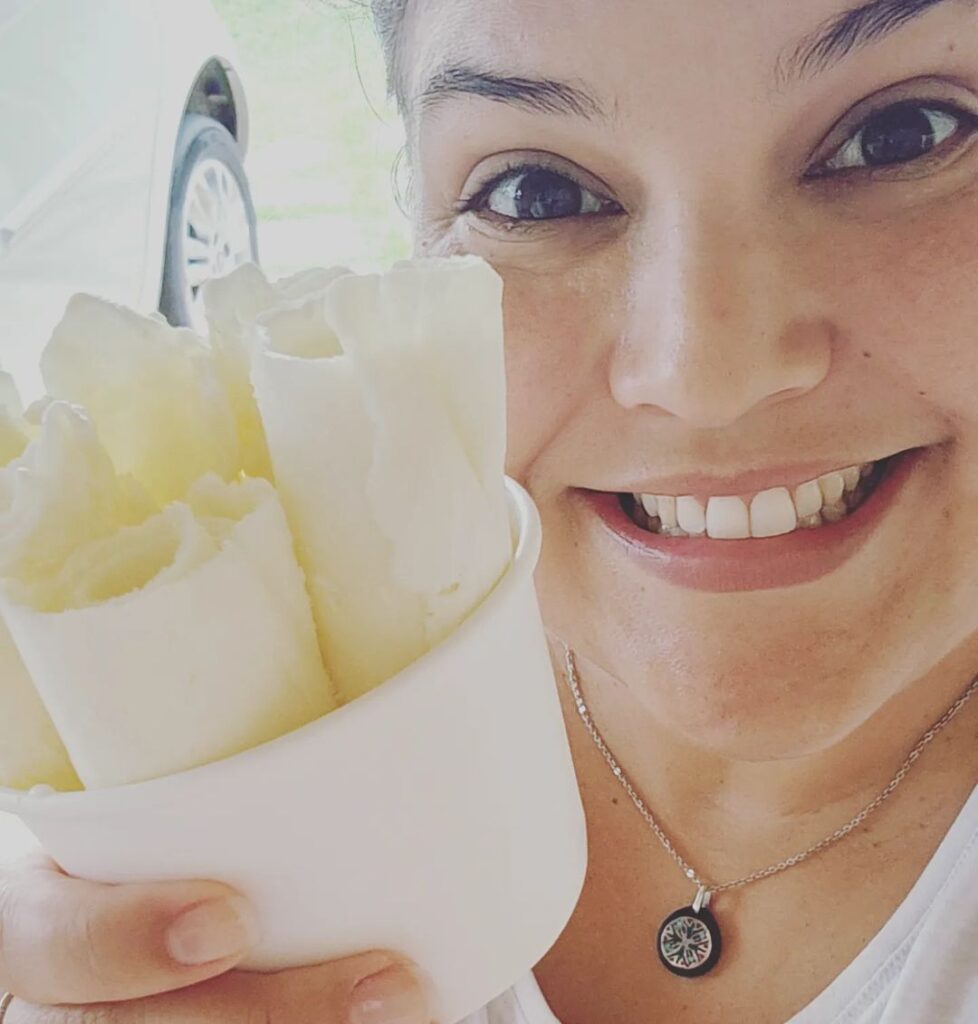 Lorena Rocon pediu demissão para investir em um food truck de sorvete na chapa, o Rollô, em 2020
