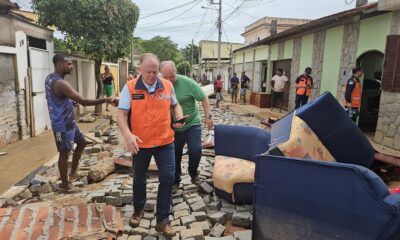 Governador em Mimoso do Sul avaliando os estragos causados pela chuva