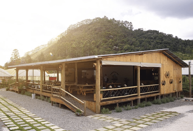 Sede do Empório do Morango, em Limoeiro, Castelo