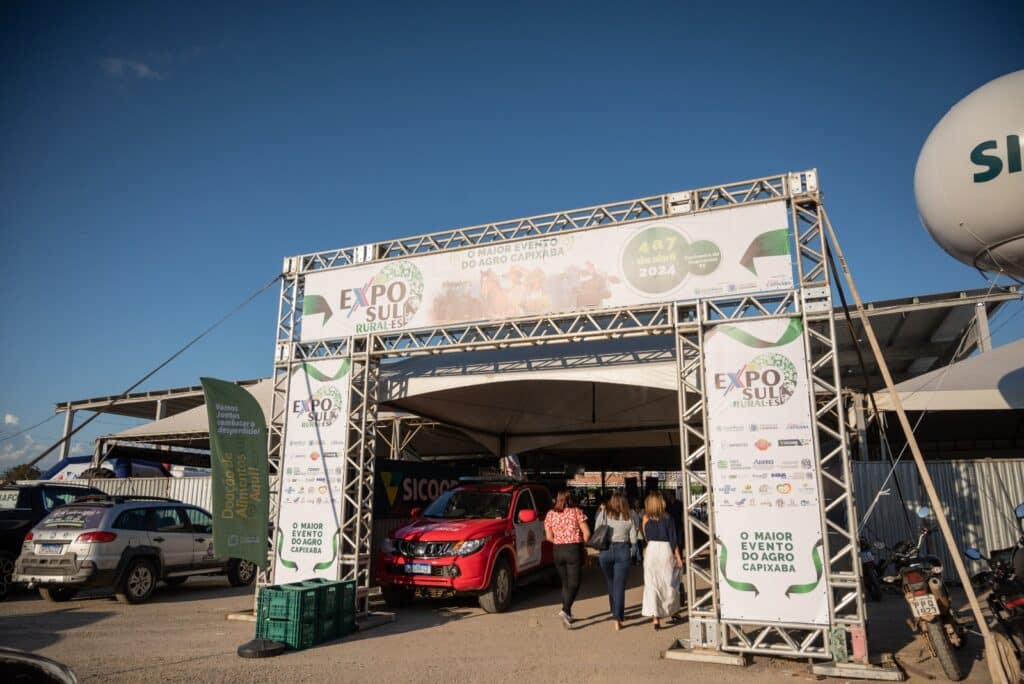 Pórtico da ExpoSul Rural 2024. O evento falou sobre a valorização da mulher na produção do café