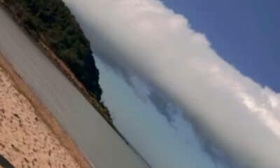 Uma nuvem rolo vista na praia de Piúma, no Espírito Santo