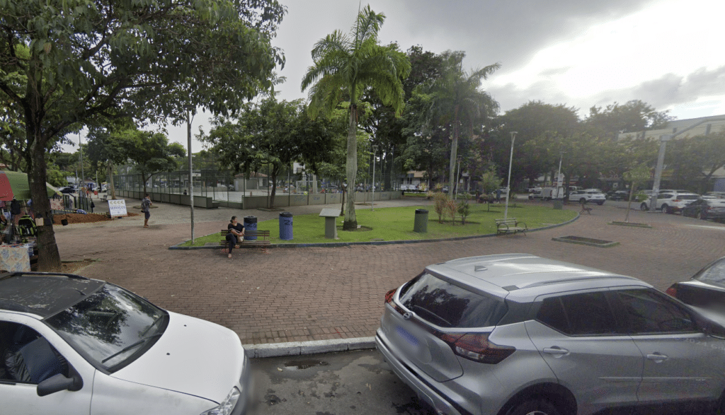 Praça Regina Frigeri Furno, em Jardim da Penha, em Vitória