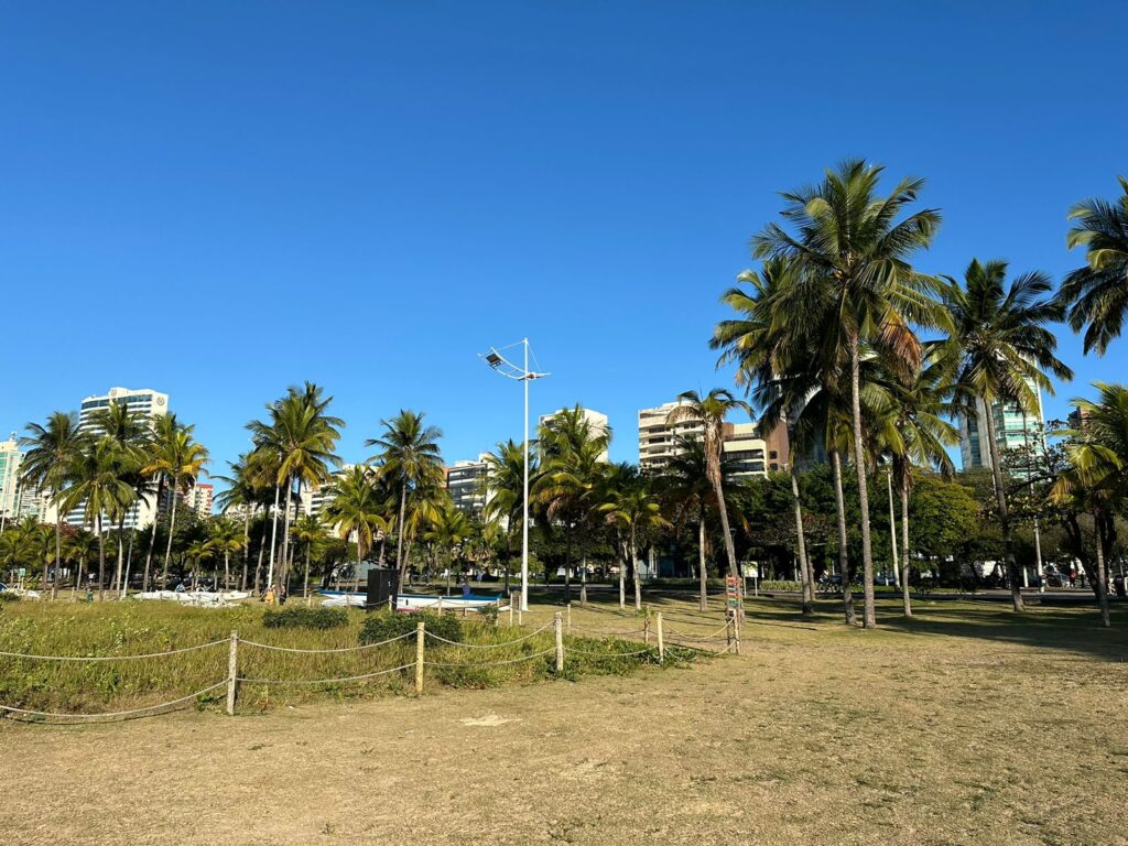 Dia de sol na Curva da Jurema, em Vitória - previsão do tempo