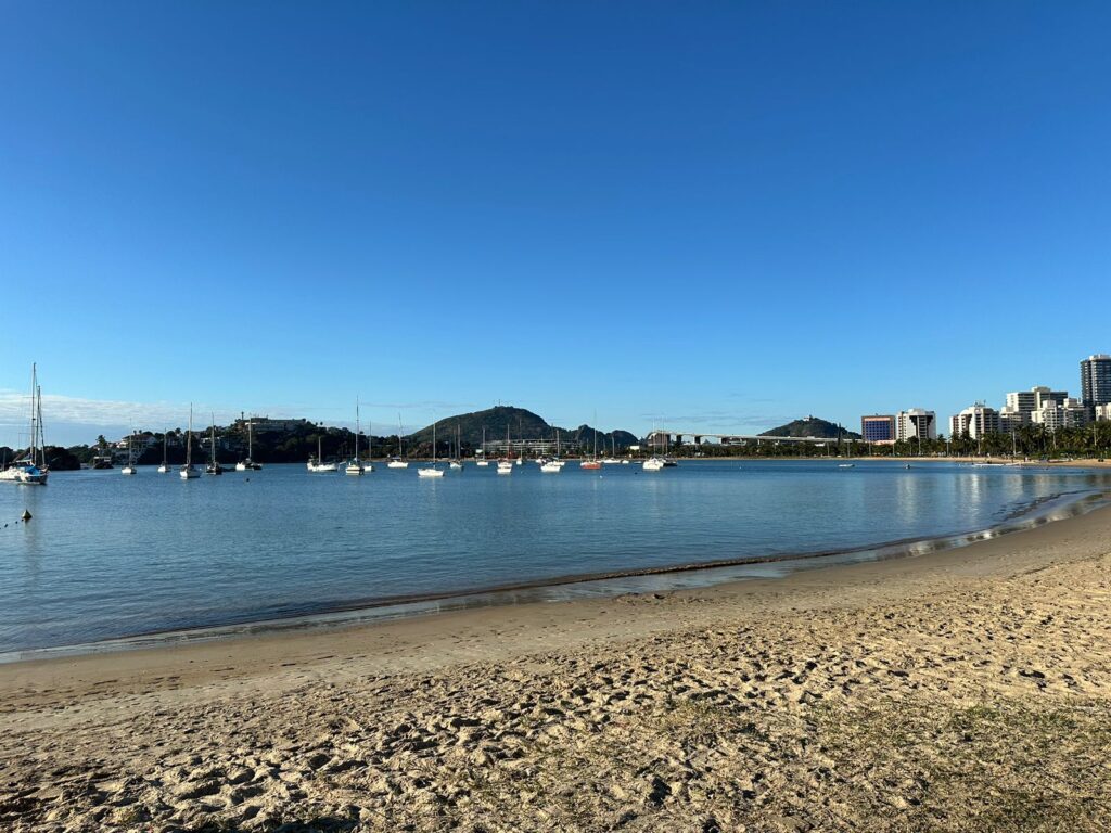 Dia de sol na Curva da Jurema, em Vitória - previsão do tempo