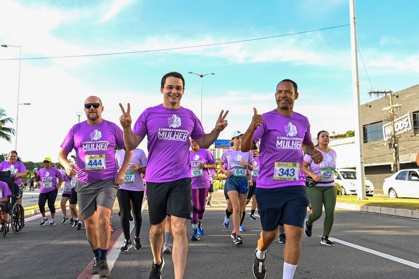 Prefeito Lorenzo Pazolini participa de corrida de rua. Foto: Reprodução Facebook