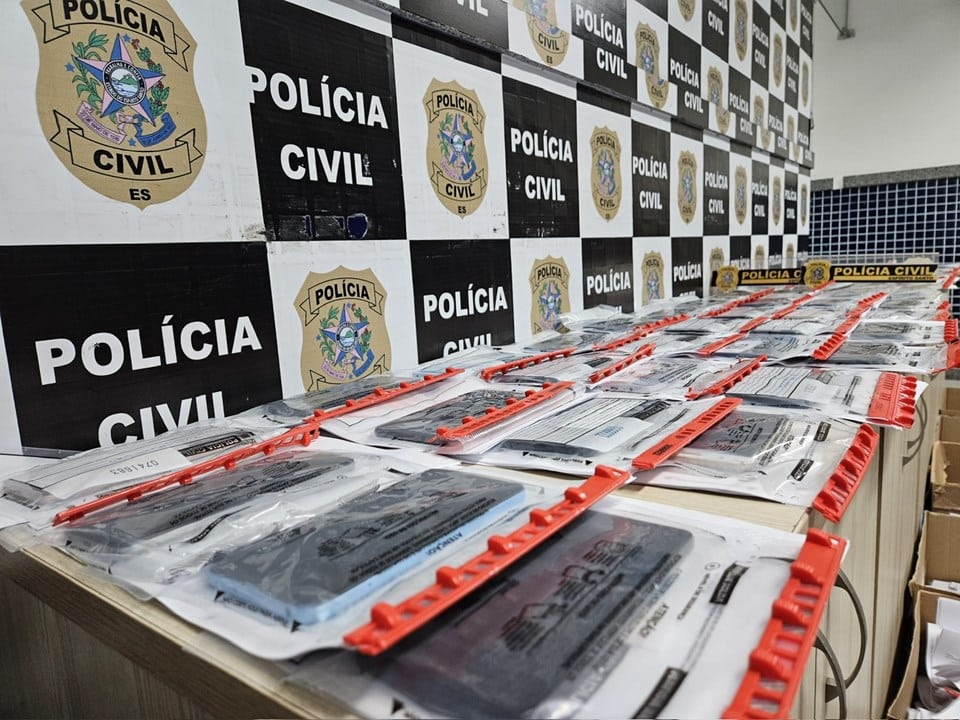 celulares roubados expostos na Polícia Civil