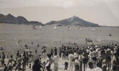 Praia e amurada de Vitória