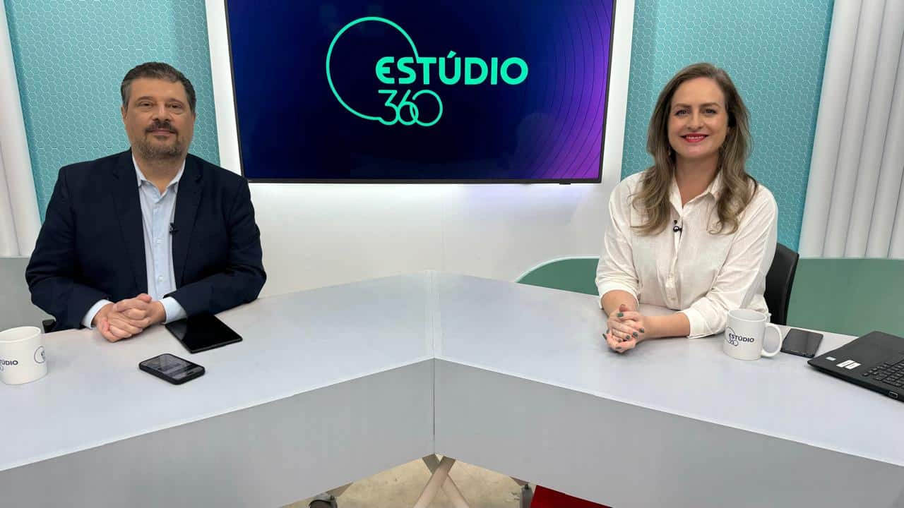 Andressa Missio e Antonio Carlos Leite, o KK, apresentam o EStúdio 360 de segunda a sexta-feira, a partir das 12 horas.