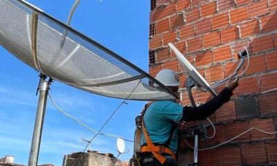 Antena parabólica