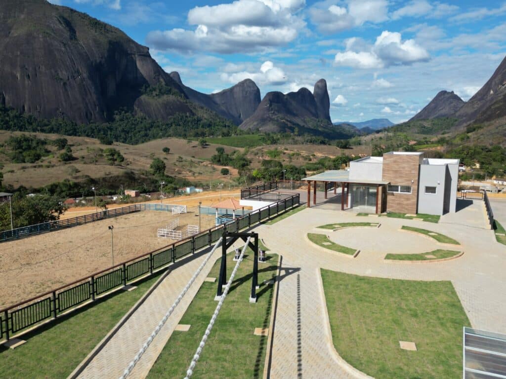 Base de chegada do maior circuito de tirolesa de Pancas