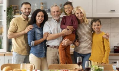 Psicóloga orienta como manter os laços familiares e evitar brigas durante as eleições. Foto: Freepik