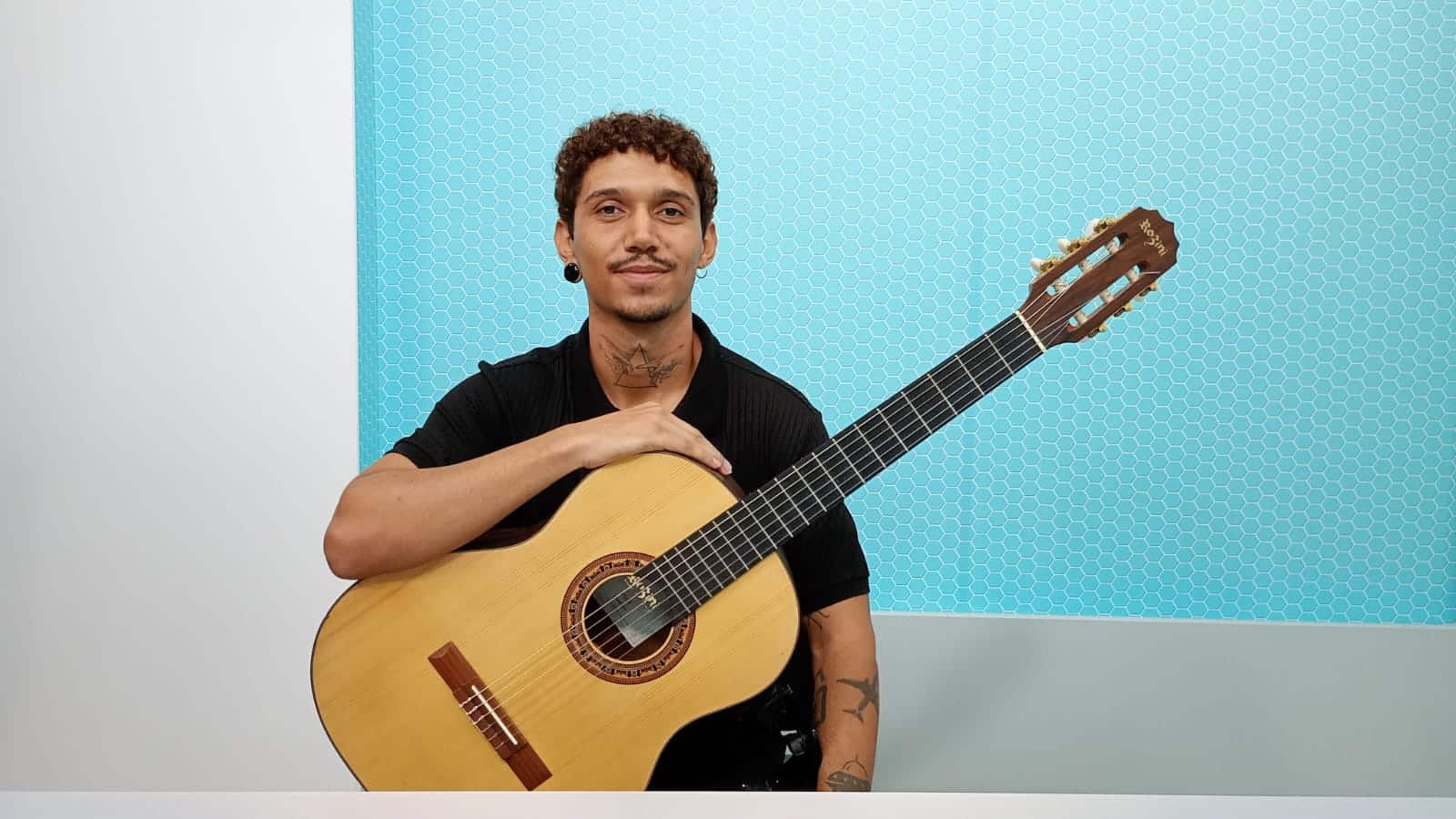 Lucas Rodrigues está prestes a levar o som do violão clássico capixaba para Milão! Foto: Rafael Nery