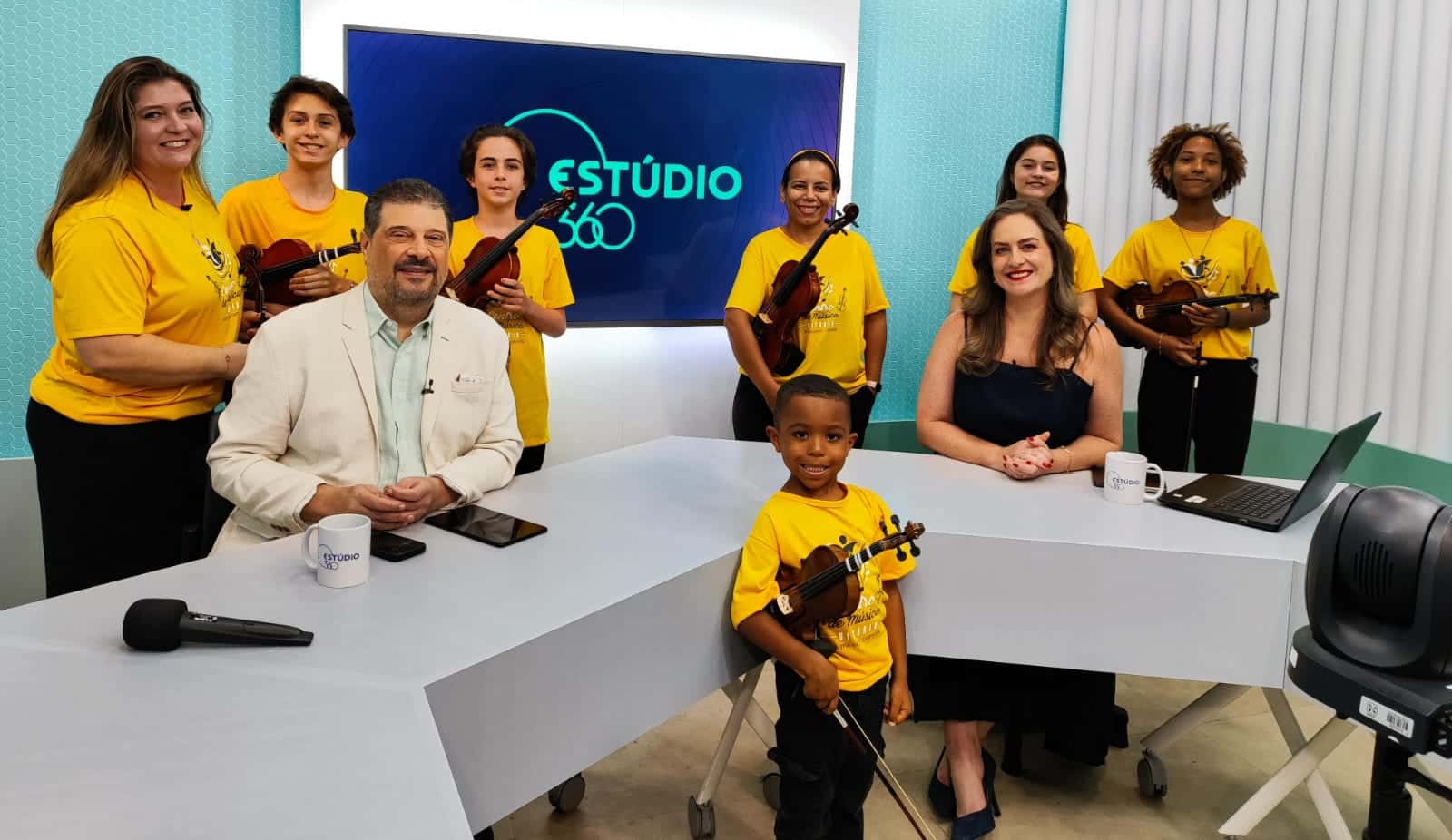 Jovens talentos do Centro de Música de Vitória se destacam no concerto de violinos no Rio de Janeiro. Foto: Fernanda Côgo