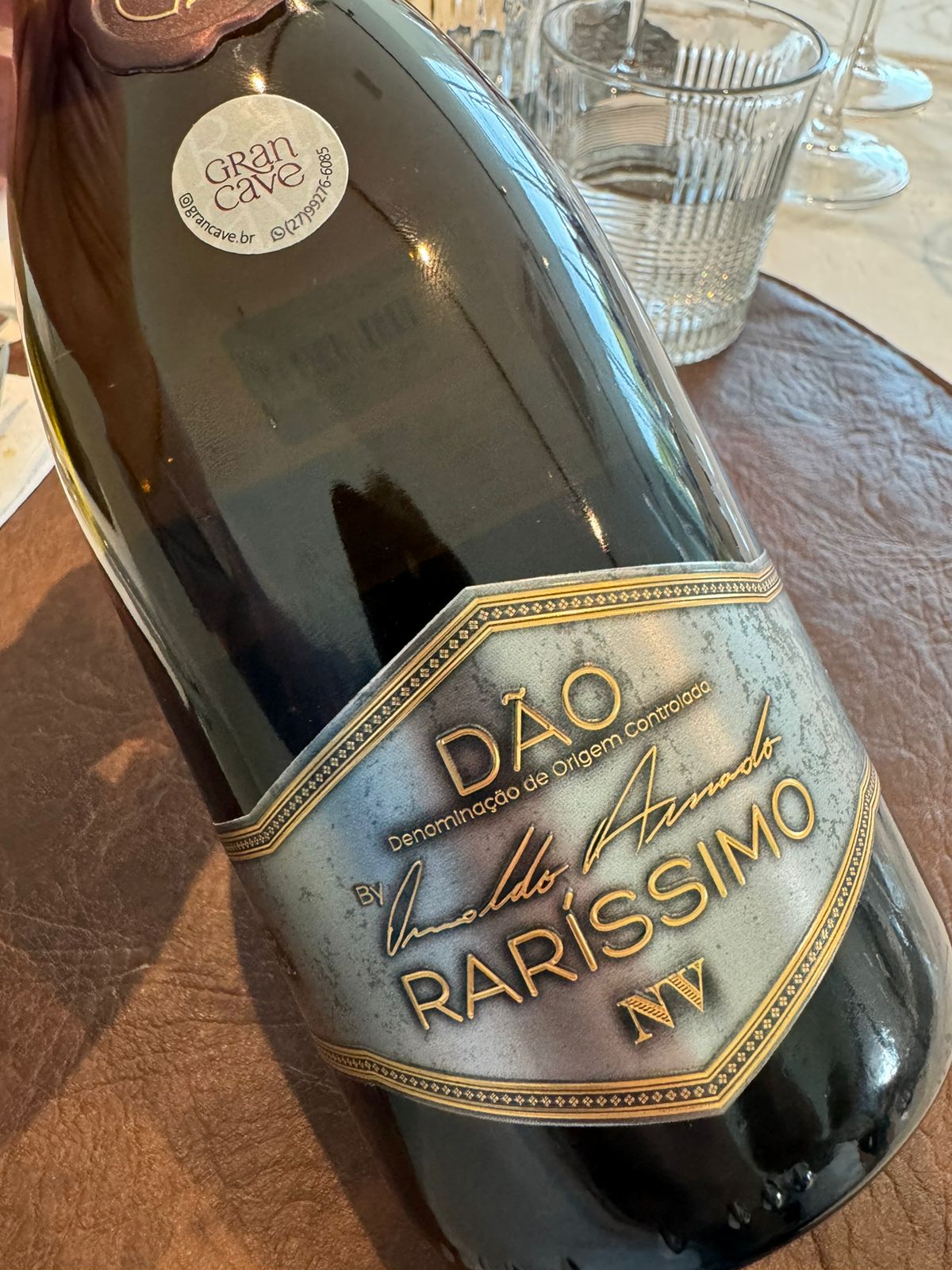 Vinho Raríssimo Dão Branco NV, produzido por Osvaldo Amado só com a uva Encruzado. Foto: André Andrès