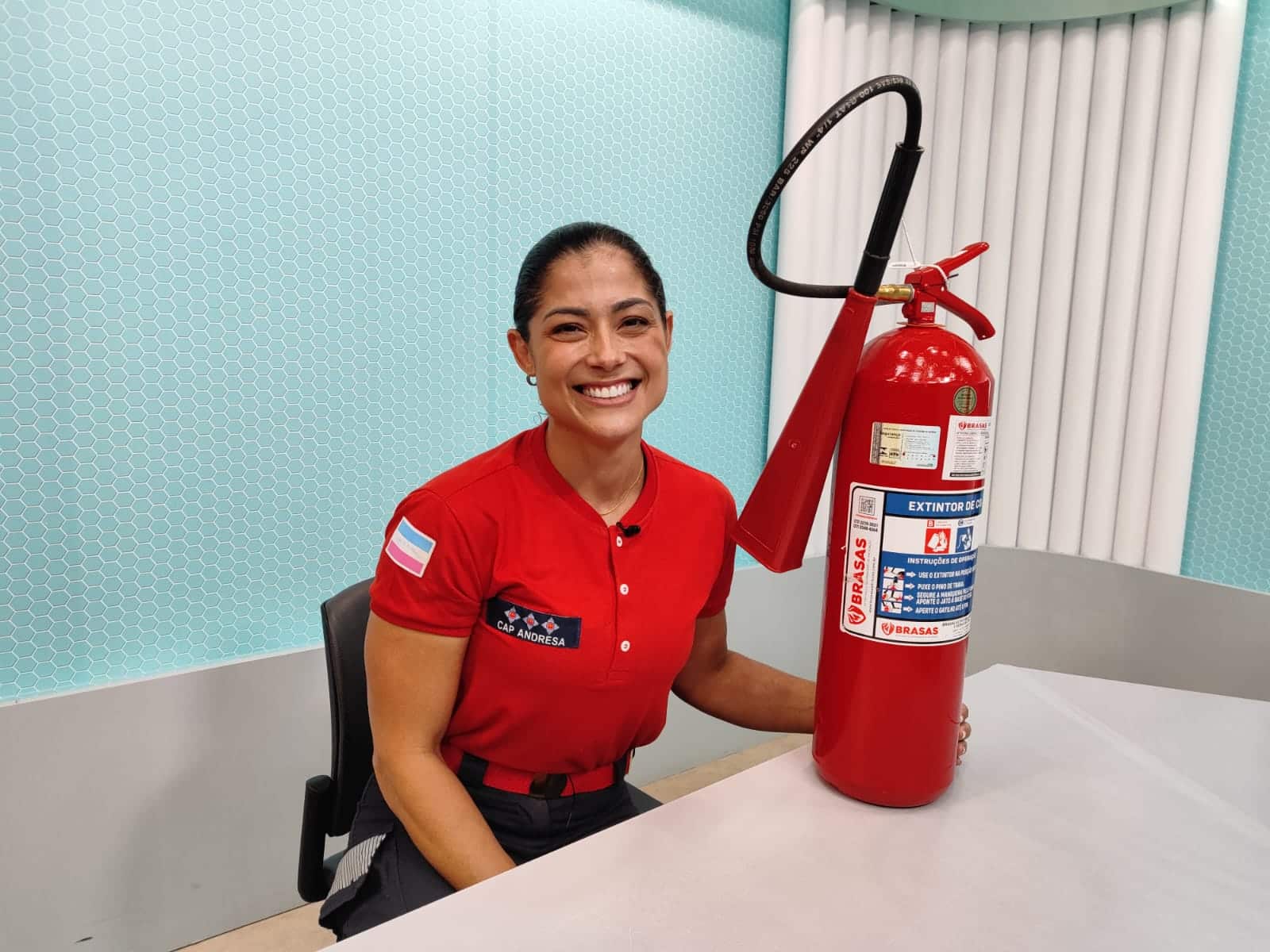 Capitão Andresa explica como agir em incêndios e como fazer a prevenção. Foto: Fernanda Côgo