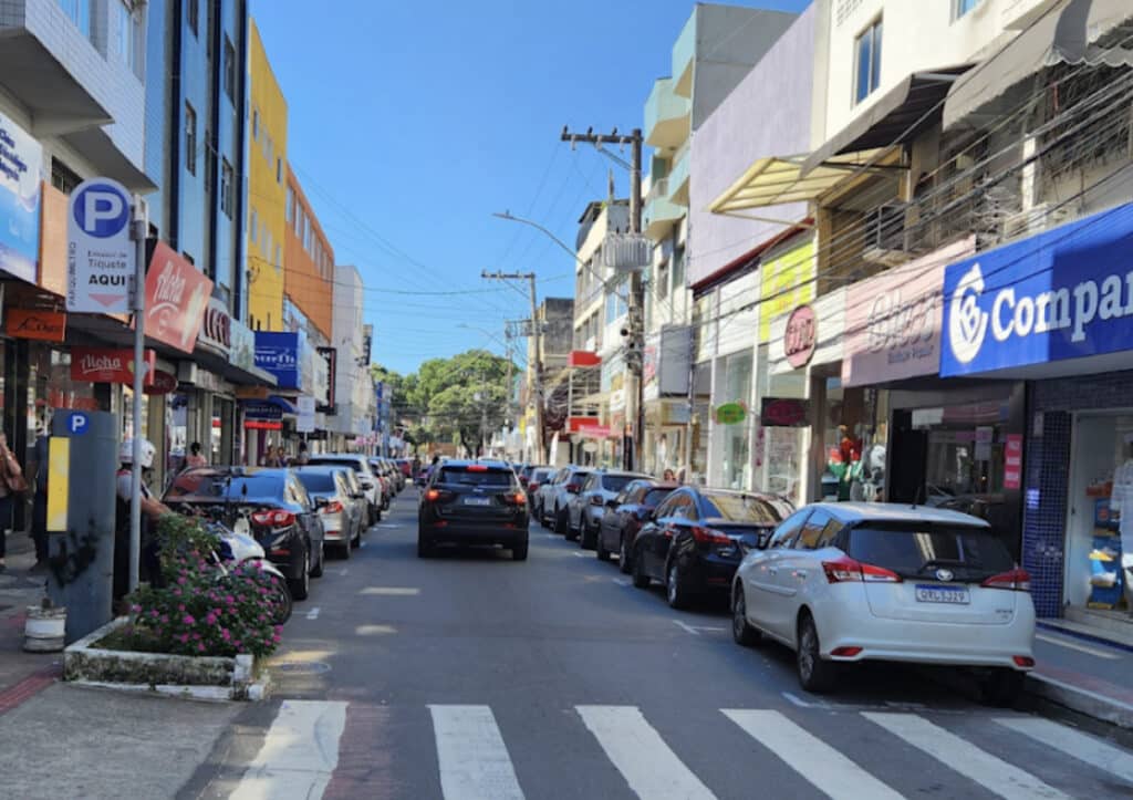 Estacionamento rotativo no Polo de Modas da Glória, em Vila Velha