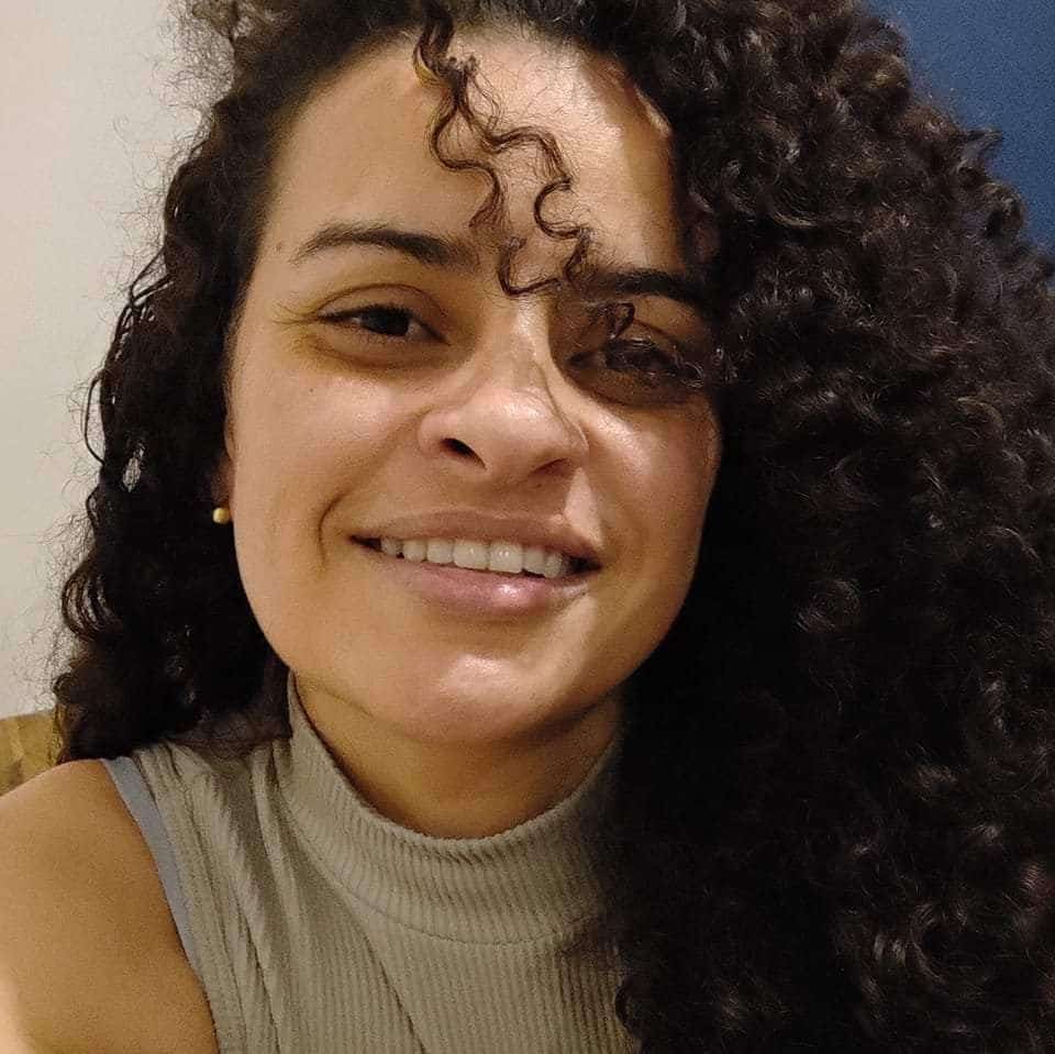 Juliana de Oliveira Slomão, 41, capixaba assassinada pelo marido na França