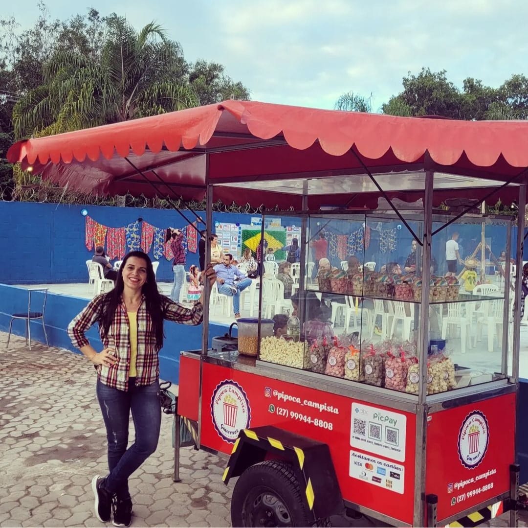 Marcela se especializou em pipocas gourmet e recebe encomendas para festas. Foto: Sebrae ES