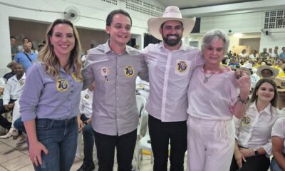 No sentido da leitura: Cris Samorini, Lorenzo Pazolini, Pablo Muribeca e a viúva de Feu Rosa, em evento da campanha de Muribeca (22/10/2024)