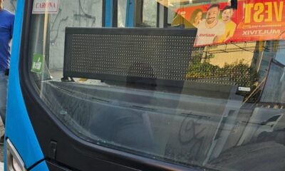 Transcol atingido por disparos durante protesto em Carapina