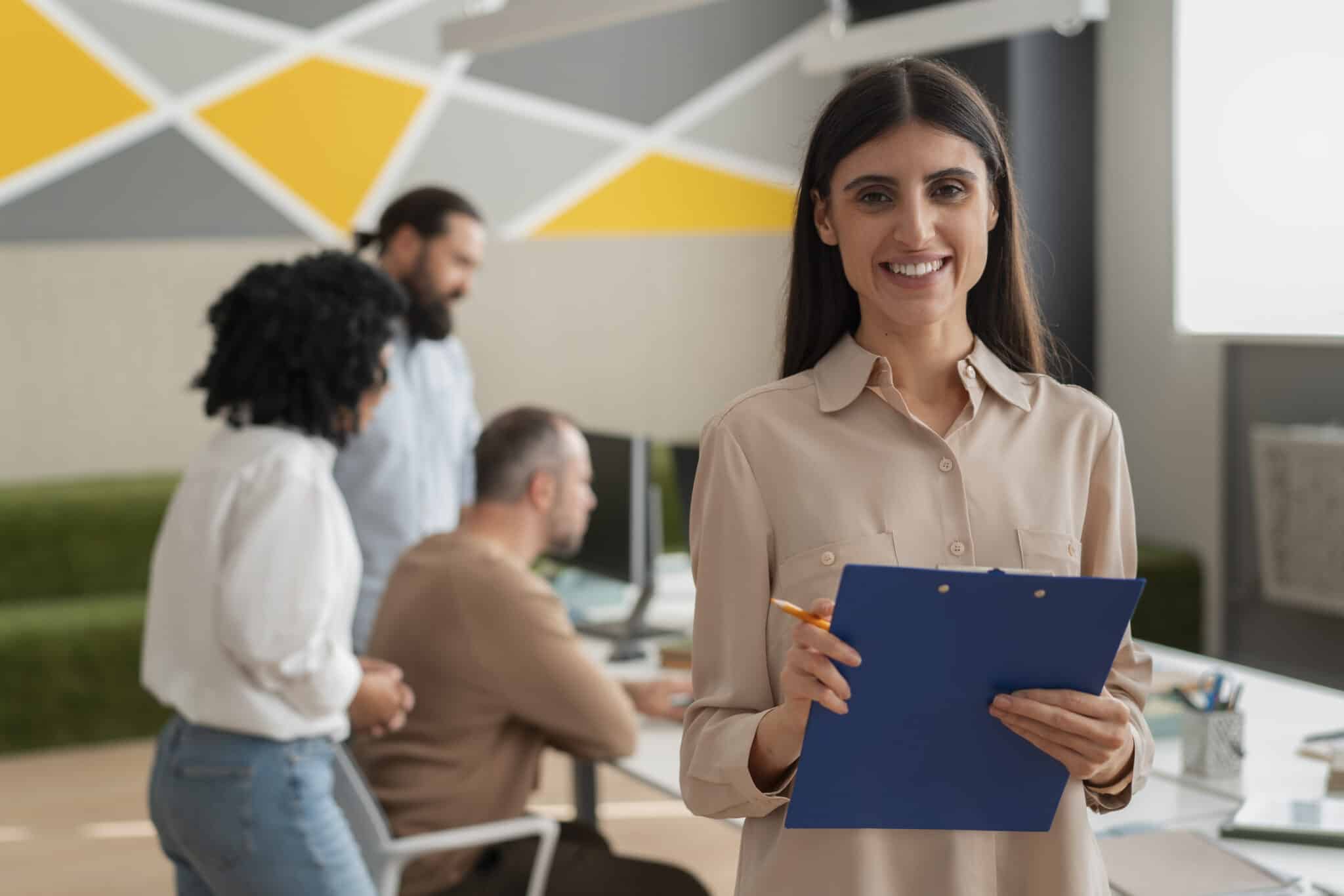 São 120 oportunidades para Operadores de Call Center na BrasilCenter em Vila Velha. Foto: Freepik