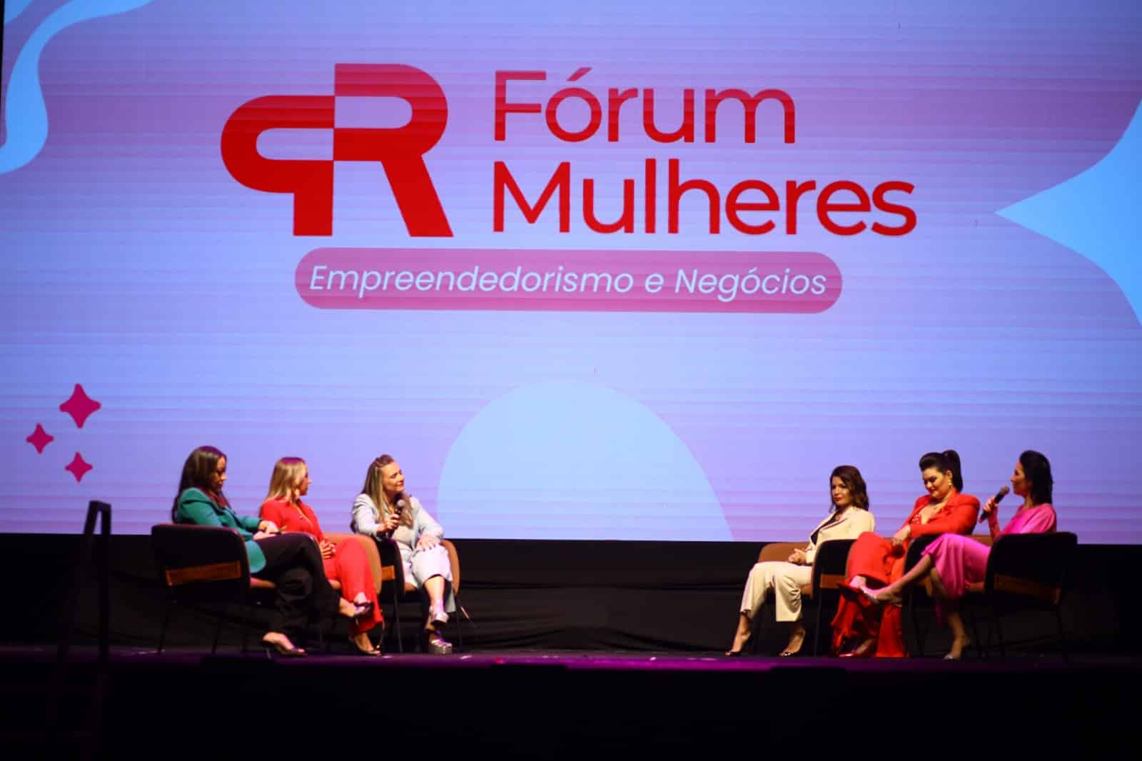 O empreendedorismo feminino ganhou destaque no Fórum Mulheres, inspirando trajetórias de sucesso e inovação. Foto: Divulgação