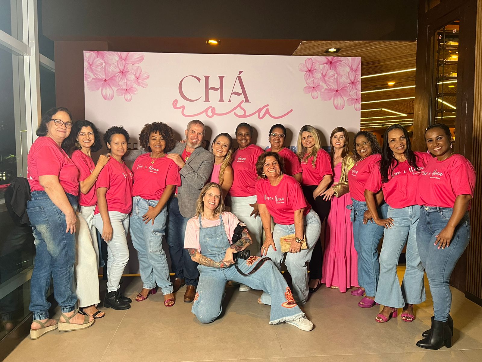 Celebrando a superação e a força de mulheres na luta contra o câncer de mama no Chá Rosa. Foto: Ana Martins