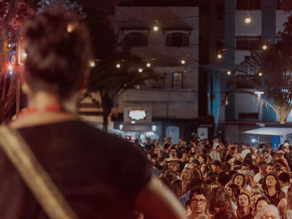 Evento gratuito no Parque da Prainha, Prainha Vive, com samba, gastronomia e feira de artesanato. Foto: Reprodução/Instagram: @prainhavive