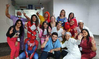 O Dia das Crianças foi cheio de alegria no Vitória Apart Hospital, com super-heróis e personagens de desenhos animados levando sorrisos e diversão para os pequenos internados. Foto: Divulgação