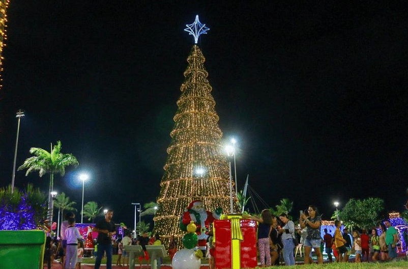 Papai Noel chega na Vila de Natal na Serra nesta sexta (22) Foto Edson Reis PMS