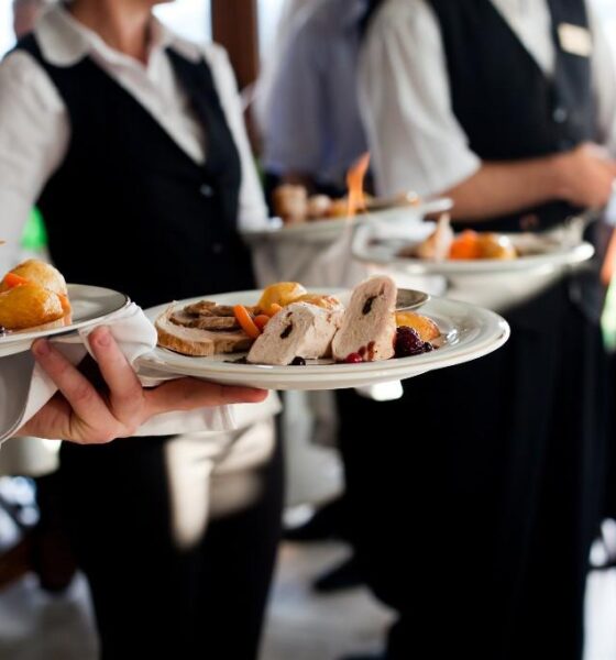 trabalhadores de bares e restaurantes